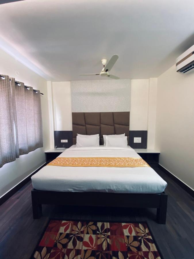 Le Shiv Executive Suite Theni Kültér fotó