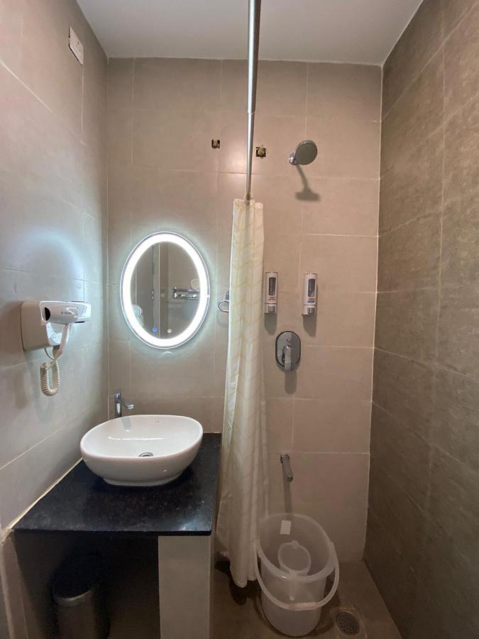 Le Shiv Executive Suite Theni Kültér fotó